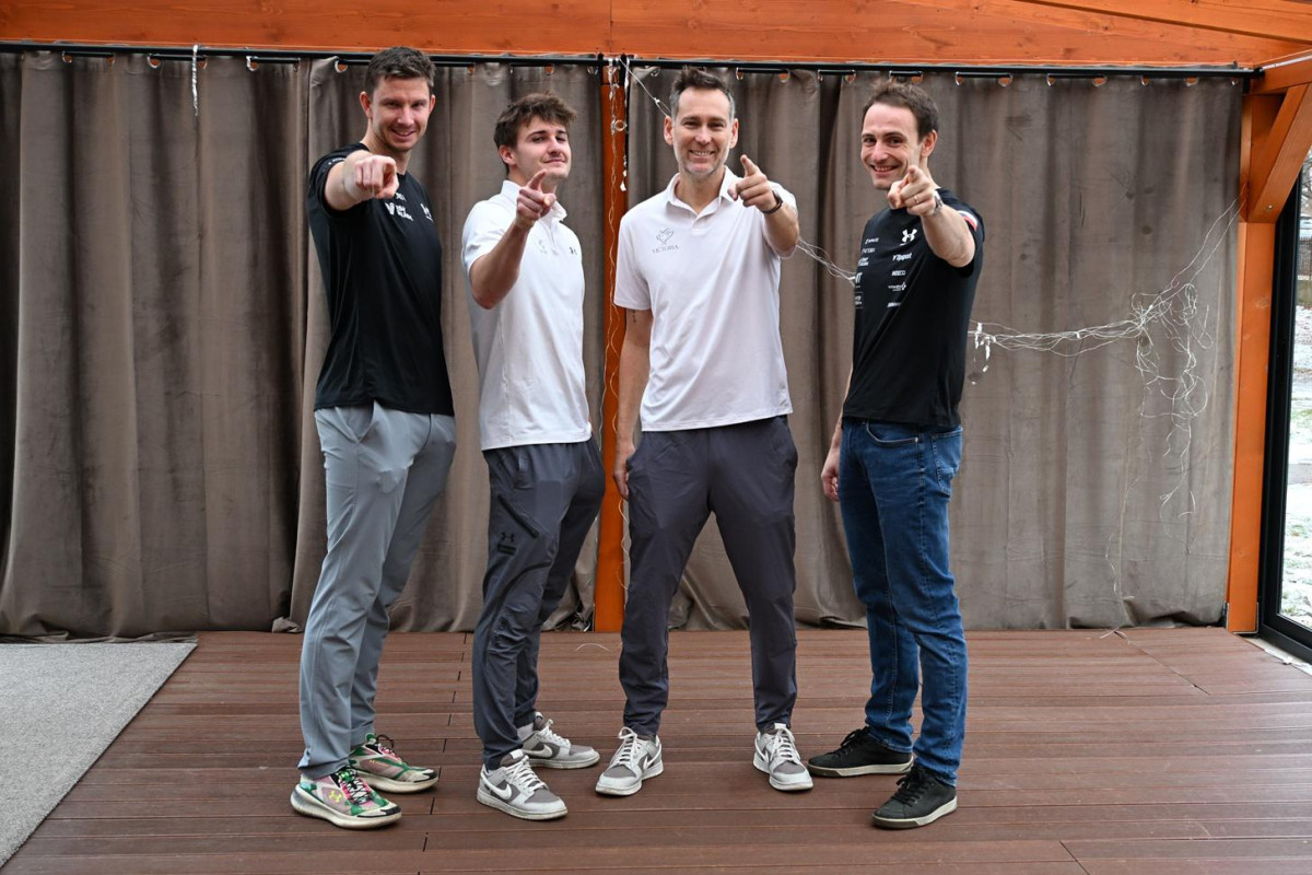 Beachvolejbalovými jedničkami jsou nyní Schweiner s Trousilem. Perušič bude v roli trenéra Beachvolejbalovými jedničkami jsou nyní Schweiner s Trousilem. Perušič bude v roli trenéra